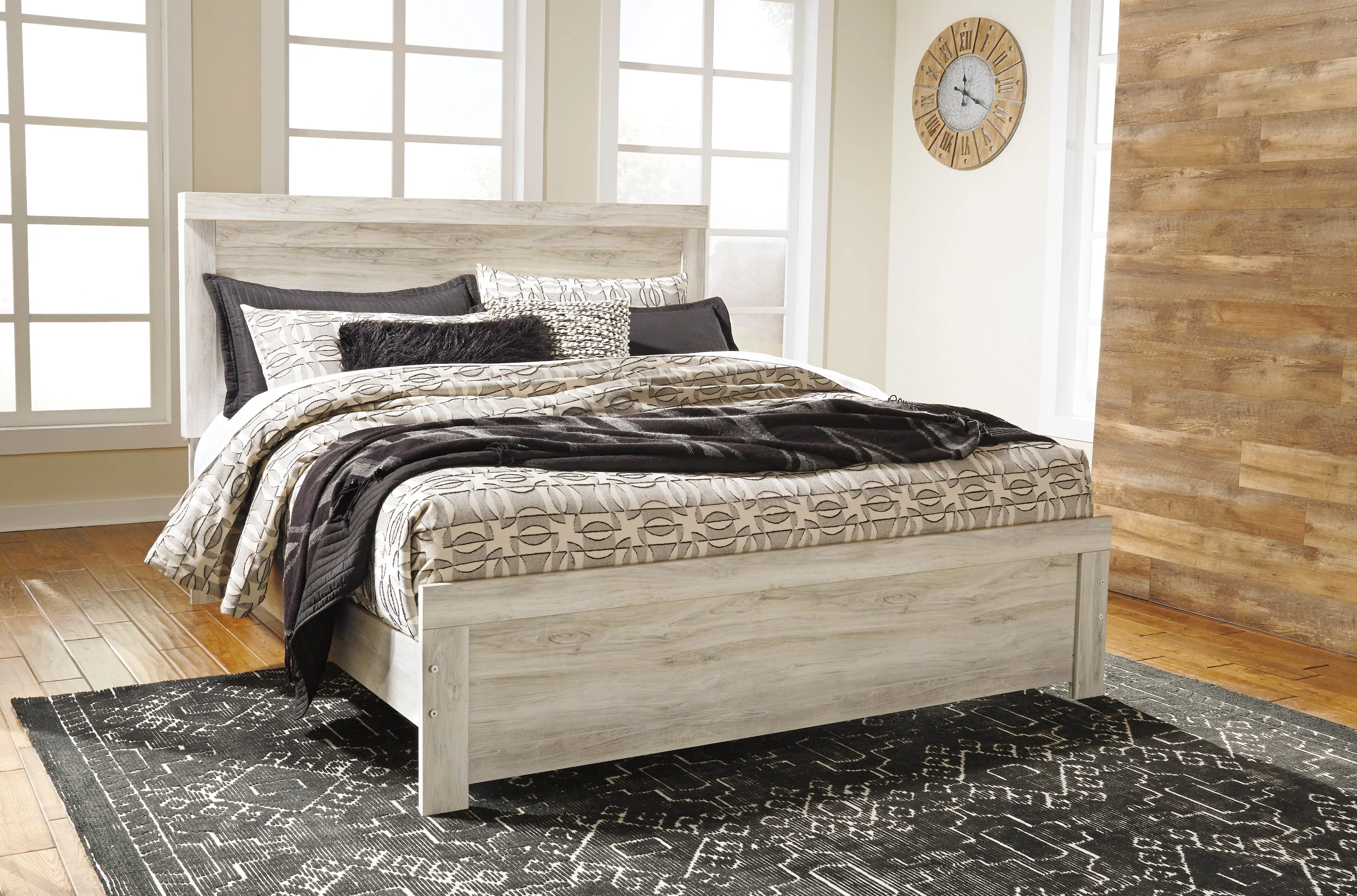 Bellaby King Panel Bed